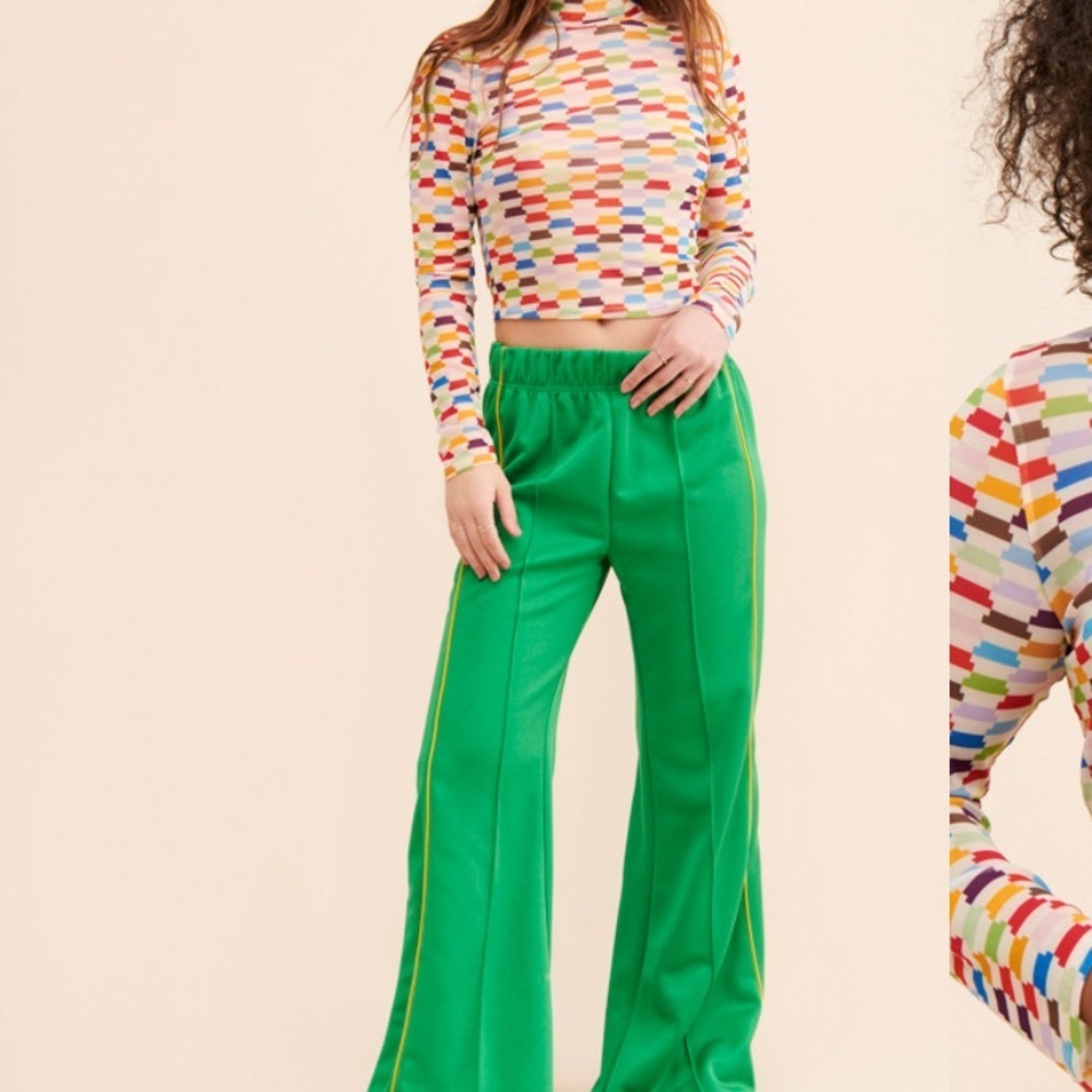 Lisa says gah Ana crop turtleneck size small - Picture 4 of 7